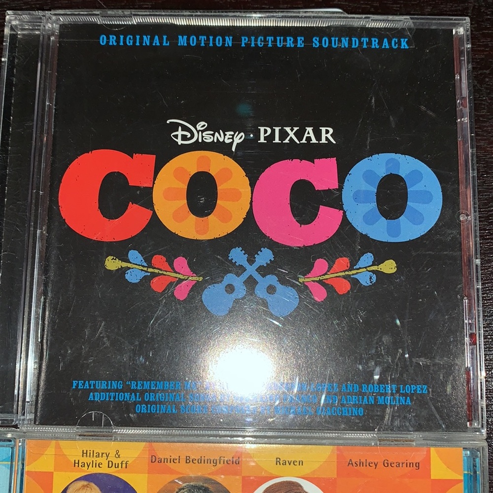 EUC Disney Coco soundtrack cd